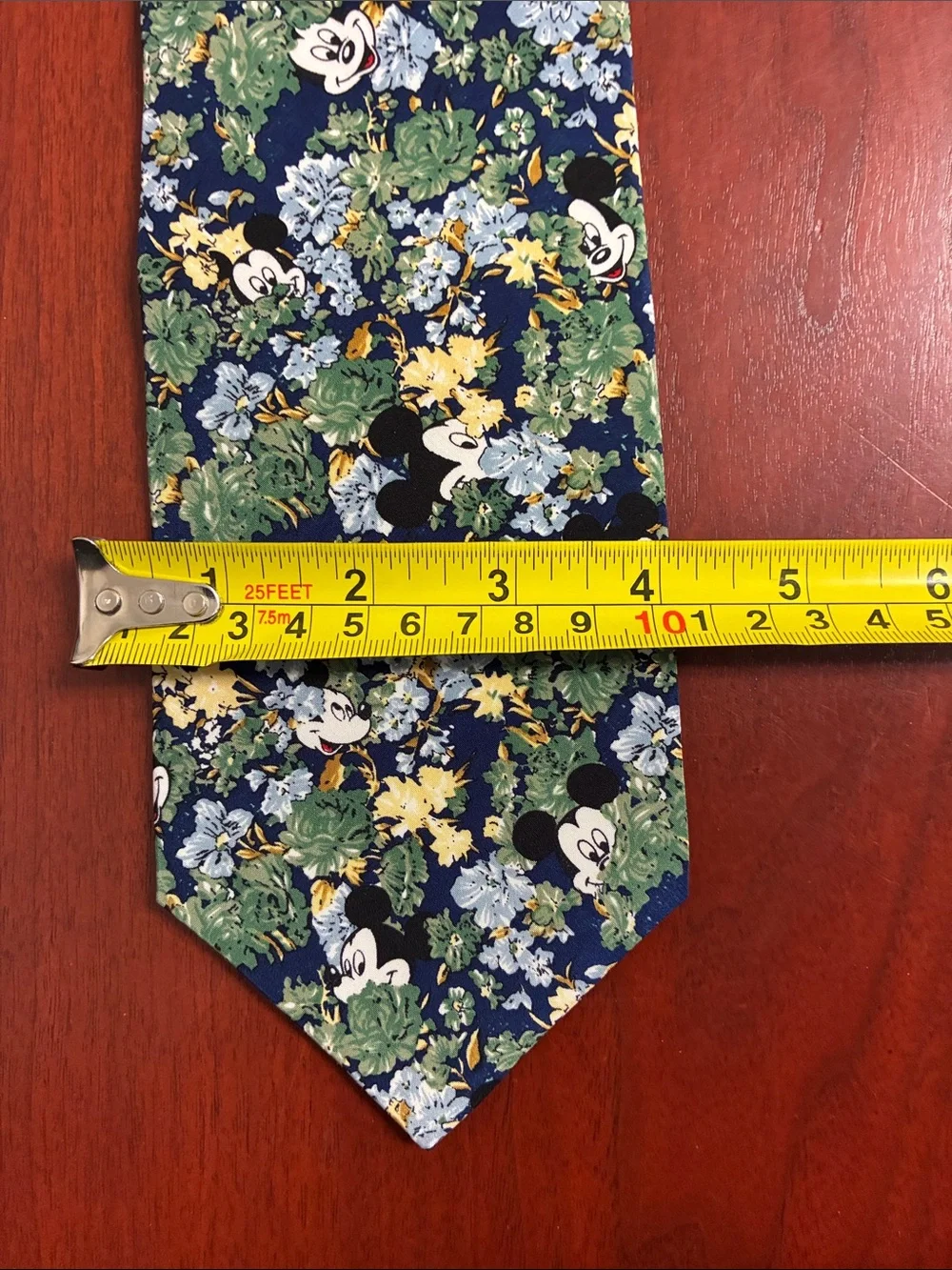 Tie Rack disney tie